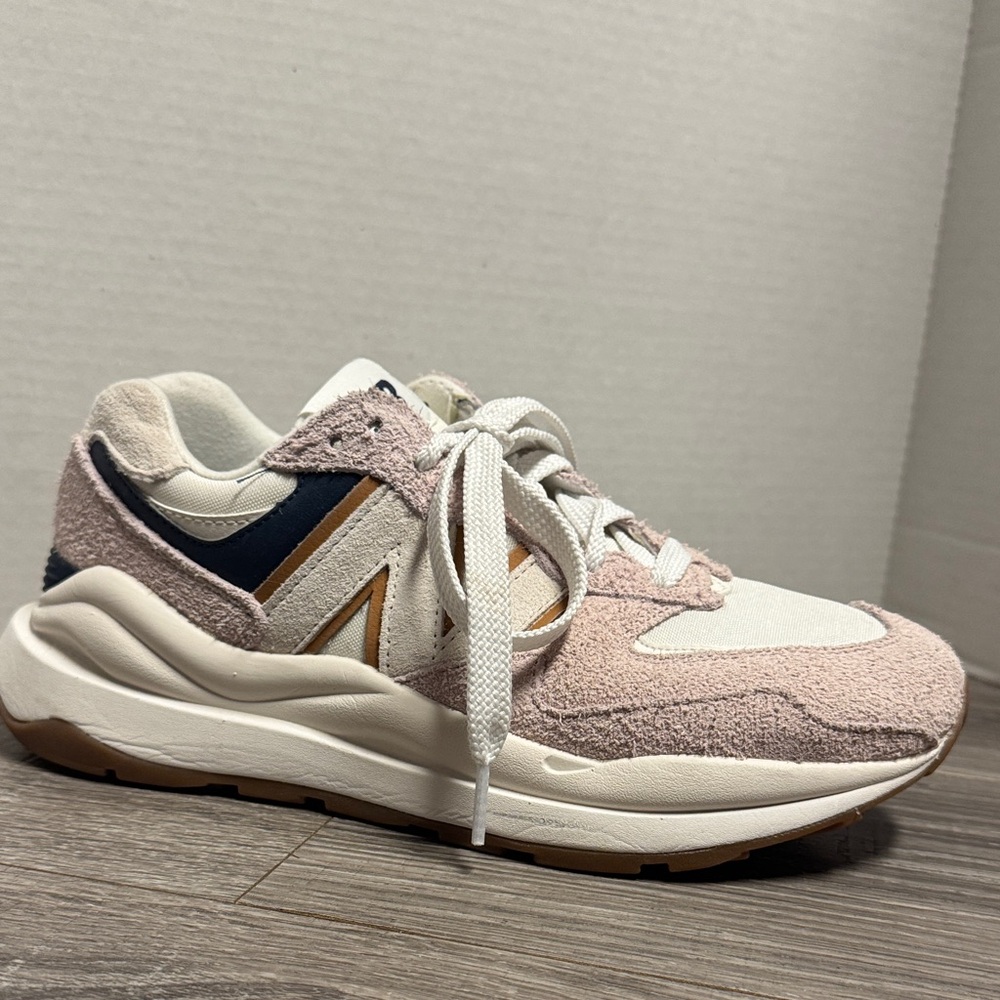 New Balance Women's 5740
